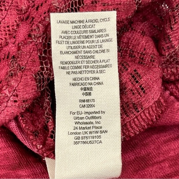 Free People Shirt Womens XS Red Tank Top Not So Sweet Victorian Lace Burnout Tee - Picture 10 of 10